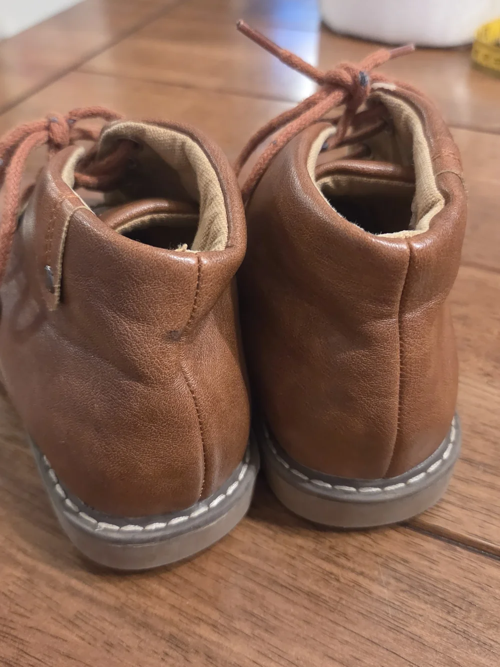 Boys Tan Leather Chukka Boots with Lace-Up Closure Size 11
